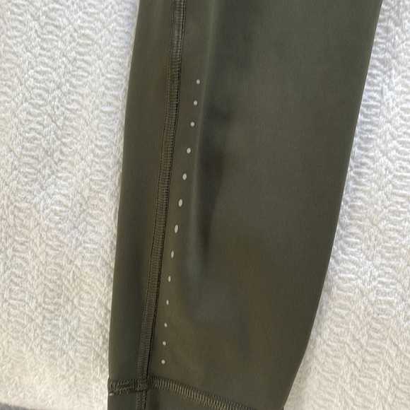 NWOT Lululemon Fast and Free Olive Green legging | 8 - Picture 3 of 7